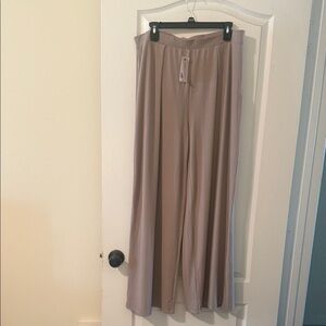Philosophy Wide Leg Pants in Taupe